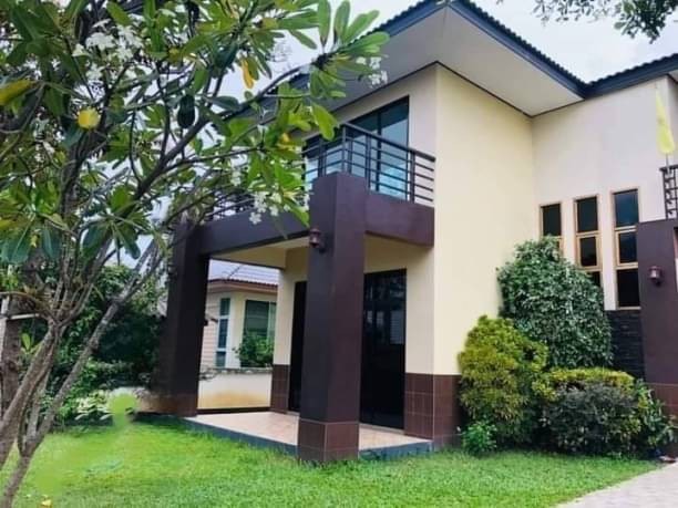 โซนสันผักหวาน ขาย 5 ล.เท่านั้น 100 ตรว. 4 นอน 3 น้ำ หางดง บ้านพร้อมที่ดิน 2 ชั้น ติดถนนหลัก บ้านนอกโครงการ เดินทางสะดวก เข้าเมืองง่าย