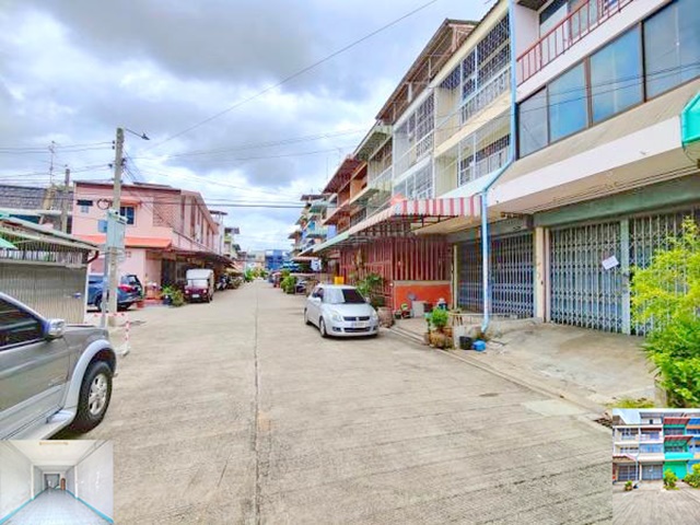 เซ็นทรัล พระราม 2 3 กม ให้เช่าอาคารพาณิชย์ 3 ชั้น-ดาดฟ้า 21ตรว  เอกชัย 40-62  202ตรม. เก็บของ ออฟฟิศ 2นอน 2น้ำ 1จอดรถ 2แอร์ ใกล้ตลาด