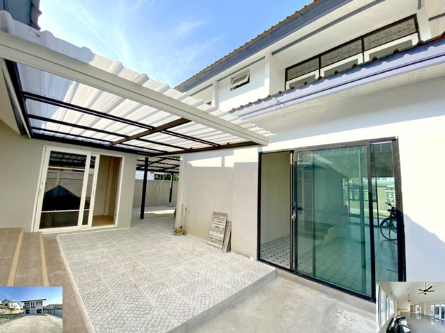 เป็นบ้าน 2 หลังเชื่อมต่อกัน สามัคคี42-60 MRT ศรีรัช 2 กม. ขาย-เช่าคฤหาสน์ 2 ชั้น  160ตรว. 240ตรม. ทำออฟฟิศ 3นอน 3น้ำ 6จอดรถ น่าอยู่