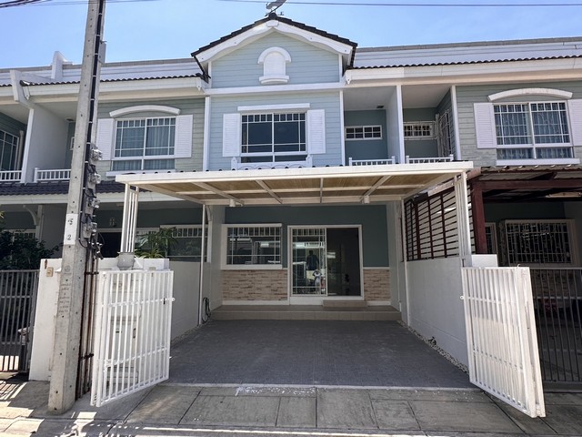 ทาวน์เฮ้าส์ 2 ชั้น อินดี้3 ประชาอุทิศ90 รีโนเวทสวย 2 ห้องนอน ฟรีโอน