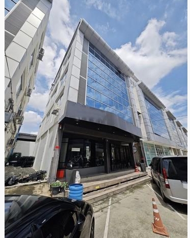 ขายอาคารสำนักงาน4 ชั้น 2คูหา ซอยลาดกระบัง 30-5  พื้นที่ใช้สอย 460 ตรม
