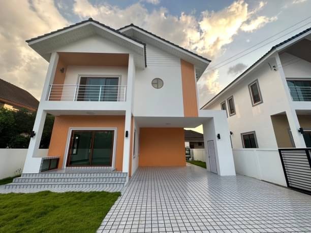 โซนหางดง​ หลังกาดฝรั่ง หลังสุดท้าย 3.89 ล้าน 52 ตรว. บ้านสร้างใหม่ บ้านเดี่ยว 2 ชั้น สไตล์โมเดิร์น มินิมอล ราคาไม่แพง เดินทางสะดวกสบาย