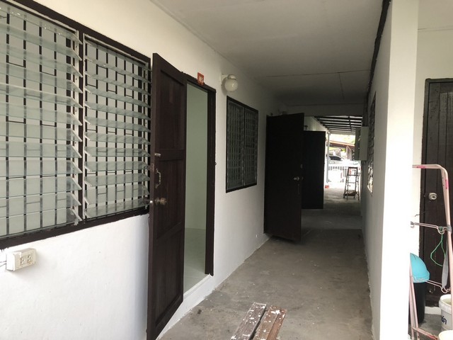 โปรจุกจุกรับกลางปีงูใหญ่ 2567    ขายหอพัก 60 วา. อ.เมือง จ.ปทุม  60 วา  9ห้องชั้นเดียว  พร้อมให้เช่าอยู่ เจริญมาก  ห้อง หอพักอยู่แถว ม.รังสิต อ.เมือง ปทุม 2.8ลบ. 60วา 