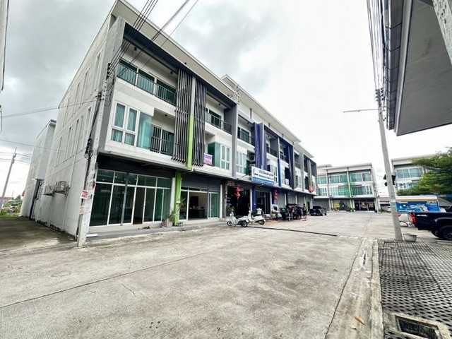 ให้เช่า ตึกแถว อาคารพาณิชย์ 3 ชั้น ทำเลธุรกิจ สวนเสือ-ศรีราชา TP-C0165