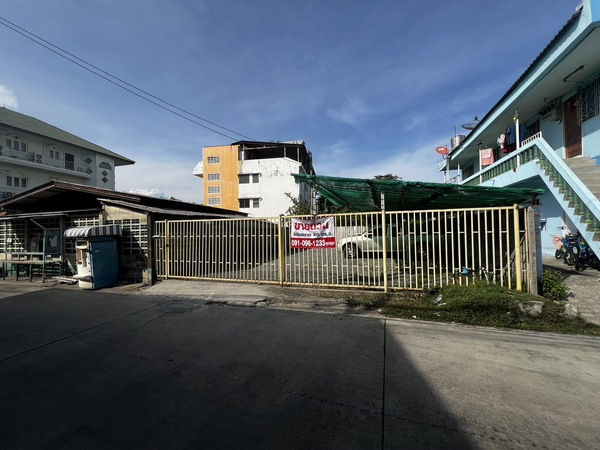  ขายที่ดิน ถ.สายลวด ซอย 2 พื้นที่ 40 ตร.วา ทรง 4 เหลี่ยมผืนผ้า ใกล้ BTS สายลวดเพียง 2 นาที