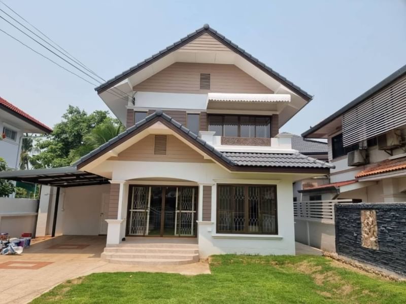 บ้านเดี่ยว 2ชั้น หลังใหญ่ เนื้อที่กว้าง ใกล้เมต้ามอลล์ 