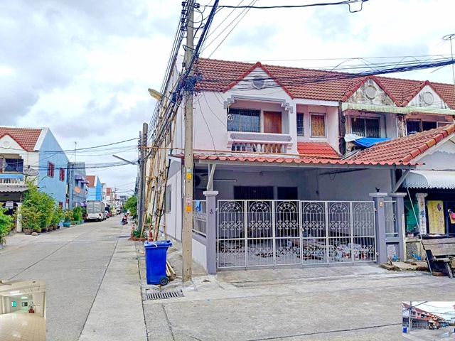 สวนผัก11-25  ให้เช่าทาวน์เฮาส์ 2 ชั้นเซ็นทรัล เวสต์วิลล์ 1กม. หลังริม 21ตรว. 95ตรม. ราชพฤกษ์ 2นอน 2น้ำ 2แอร์ 2จอดรถ เดอะวอล์ค ราชพฤกษ์ 