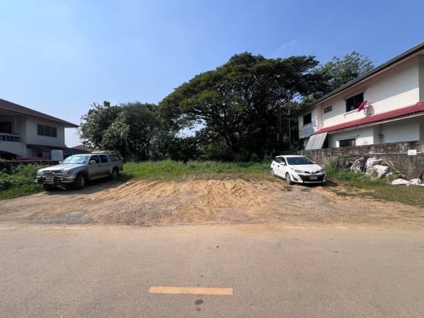 ขายที่ดินสวยเพียง 2.5 ล้าน เนื้อที่ 110 ตรว. อำเภอเมืองใกล้โรงเรียนวารี โรงเรียนมงฟอร์ต ใกล้ถนนซุปเปอร์ไฮเวย์ เดินทางสะดวก ใกล้เมือง 