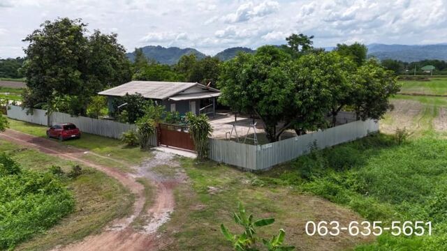 ขายบ้านสวนใกล้แมคโครนครนายก ใน ต.เขาพระ อ.เมืองนครนายก บ้านสวยและสวนผลไม้พร้อมเก็บกินหิ้วกระเป๋าเข้าอยู่ได้เลย