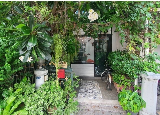 ให้เช่าทาวน์โฮม 2 ชั้น 3 ห้องนอน หมู่บ้านการ์เด็นซิตี้ 2 สุขุมวิท 54 ติดทางด่วน ใกล้ BTS อ่อนนุช