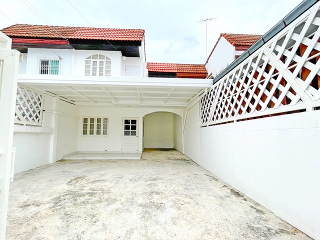 จดทะเบียนได้  ให้เช่า ทาวเฮ้าส์ 32 ตรว. สถานีรถไฟฟ้าคลองบางไผ่ 1กม3นอน 2น้  จอดรถ 3คัน แอร์ 2 เครื่อง เซ็นทรัลเวสต์เกต 3.3 กม.