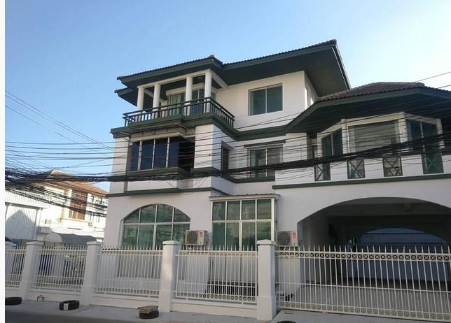  ให้เช่าอาคารสำนักงาน 3 ชั้น กรุงเทพกรีฑา 15 ตรงข้ามสนามกอล์ฟ Unico