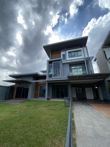 HS 1712  ขายบ้านเดี่ยว 3 ชั้น โครงการนาราสิริ ไฮด์อเวย์ ถนนโยธินพัฒนา 3 ใกล้เลียบด่วนเอกมัยรามอินทรา