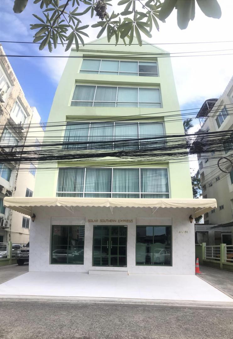 ขายอาคารสำนักงาน 5 ชั้น นวลจันทร์ เกษตรนวมินทร์ ใกล้เลียบด่วนเอกมัย-รามอินทรา เนื้อที่ 86.2 ตารางวา พื้นที่ใช้สอย 790 ตรางเมตร