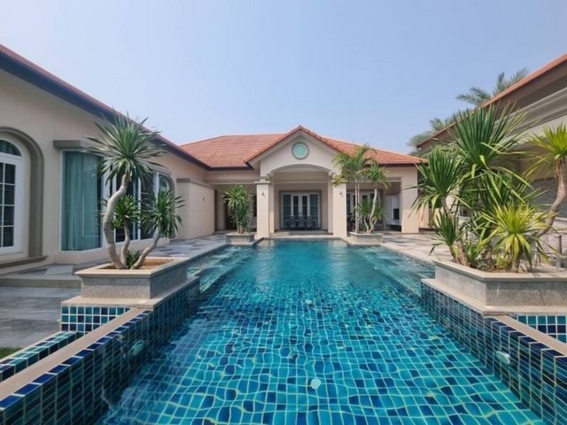 พูลวิลล่าสุดหรู โครงการกรีนวัลเลย์ กอล์ฟคลับ แม่ริม 