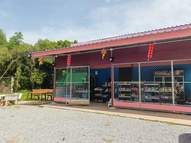 ขายบ้านเป้นร้านค้าใกล้หมู่บ้านบาหลีแหลมแม่พิมพ์  อ.แกลง จ.ระยอง