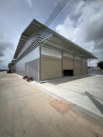 ให้เช่า โกดังสร้างใหม่พื้นที่โกดัง 400 ตร.ม.  พร้อมออฟฟิศ และห้องน้ำ ซอยประชาอุทิศ 90 สมุทรปราการ