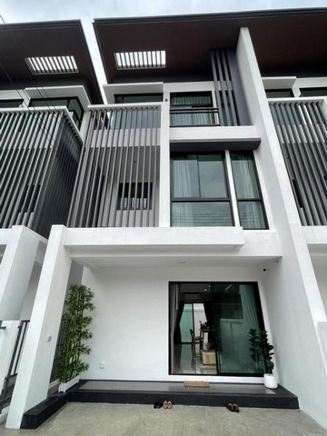 PO859 ให้เช่าทาวน์โฮม 3ชั้น โซนโชคชัย4 โซนลาดพร้าว ใกล้ MRTโชคชัย4