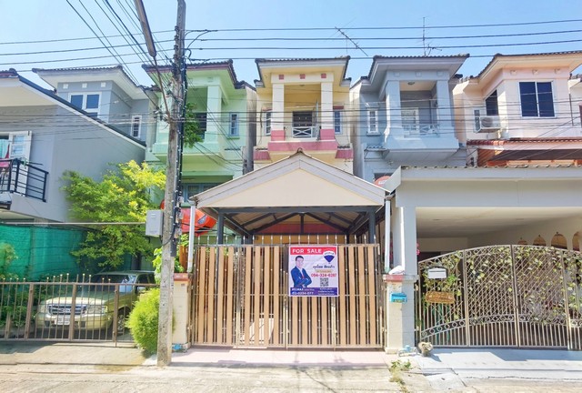 ทาวน์โฮมบางแค 3 ชั้น พุทธมณฑล สาย 2 หมู่บ้านมวลชนธานี บางแวก 20 ตารางวา ใกล้รถไฟฟ้า MRT หลักสอง บ้านสวย พร้อมเข้าอยู่