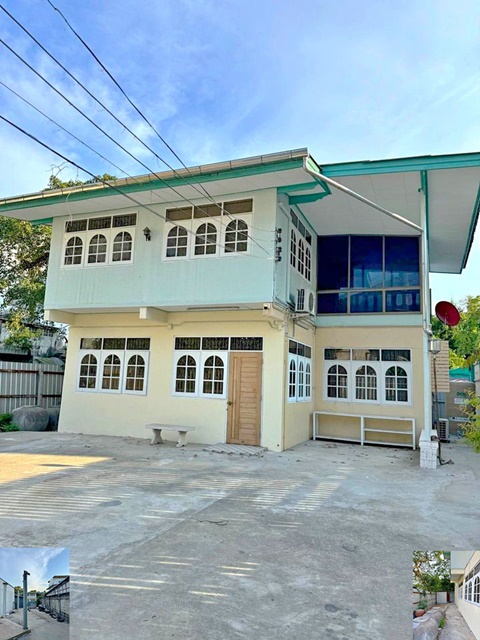 พระราม2 ซ.33-51 เดอะ ไบรท์ พระราม 2 1กม. ร้านอาหารได้ 4นอน ให้เช่าบ้านเดี่ยว 2 ชั้น รีโนเวทใหม่ 112ตรว.175ตรม. 2น้ำ 10จอดรถ 2แอร์