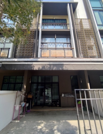 ให้เช่าทาวน์โฮม3 ชั้น ฟลอร่า วงศ์สว่าง กรุงเทพ นนทบุรี ติดรถไฟฟ้าสายสีม่วง 