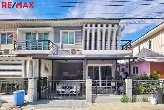 เดอะ วิลล่า รัตนาธิเบศร์ ท่าอิฐ 24 ตรว. หลังริม ต่อเติมครบ มีพื้นที่สวนด้านข้าง รีโนเวทแล้ว พร้อมเข้าอยู่