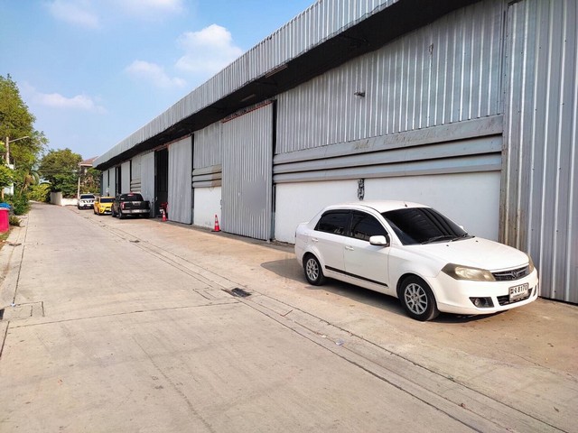 ให้เช่าโกดัง  ใก้ลโรงเรียนอัมพรไพศาล   นนทบุรี  เช่าระยะสั้น ได้  ราคา  27,000  0936785948   