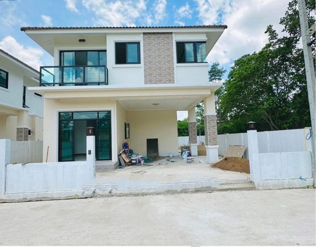 บ้านเดี่ยวหลังใหญ่ 2ชั้น ใกล้ประปาสันกำแพง            