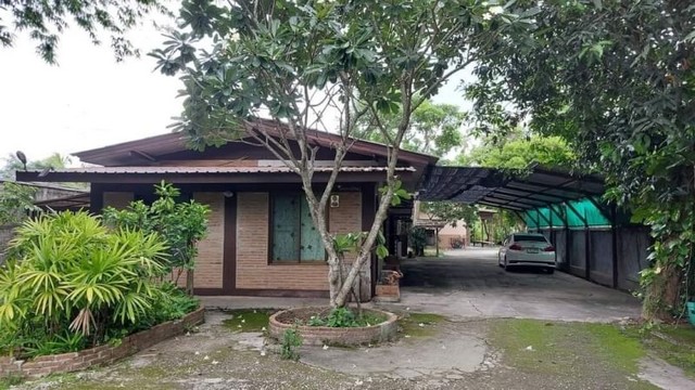 บ้านสวน มีสวนผลไม้ เนื้อที่กว้าง สารภี               