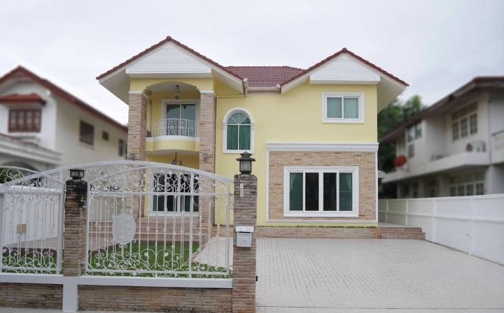 ให้เช่าบ้านเดี่ยว 2 ชั้น 98 ตรว. 4 ห้องนอน โครงการธารารมณ์ รามคำแหง 150 ถนนราษฎร์พัฒนา ใกล้ BTS สถานีน้อมเกล้า 