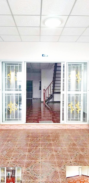 ให้เช่าทาวน์เฮ้าส์ 2 ชั้น 20ตรว. ประชาอุทิศ86-98 ตลาดประชาอุทิศ 90 2 กม.145ตรม แหล่งชุมชน 2นอน 2น้ำ 2จอดรถ 1แอร์ โรงเรียนสารสาสน์วิเทศศึกษา