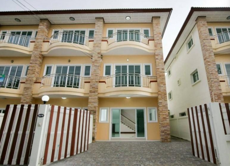  ให้เช่าโฮมออฟฟิศ3ชั้น ซอยลาดพร้าว 101 บางกะปิ จดบริษัทได้