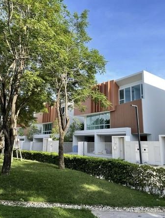 ขายบ้านเดี่ยว 3 ชั้น เดอะมาร์ค เอ็กซ์ควิซิท ราชพฤกษ์-จรัญสนิทวงศ์ เนื้อที่ 102.5 ตรว ม 4 นอน 5 น้ำ