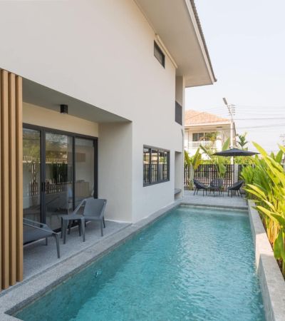 บ้านพูลวิลล่าหลังใหญ่ หมู่บ้านรุ่งอรุณวิลล์ (หางดง) รีโนเวทใหม่ทั้งหลัง