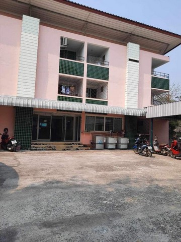 หอพัก 3 ชั้น แหล่งชุมชน ใกล้ม.แม่โจ้ สันทราย                