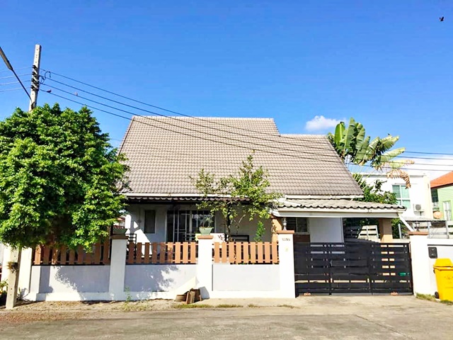 ให้เช่าบ้านเดี่ยว 2 ชั้น 56ตรว. ดูโฮม บางบัวทอง ลำโพ 165ตรม. ใหญ่มาก เฟอร์ครบ 3นอน 2น้ำ 1จอดรถ 2แอร์ หน้าถนนกว้าง 