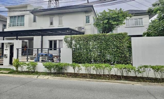 ให้เช่าบ้านเดี่ยว2 ชั้น หมู่บ้าน โนเบิลทารา พัฒนาการ มีสระว่ายน้ำ เนื้อที่ 134 ตารางวา พื้นที่ใช้สอย 550 ตารางเมตร 5 ห้องนอน 6 ห้องน้ำ