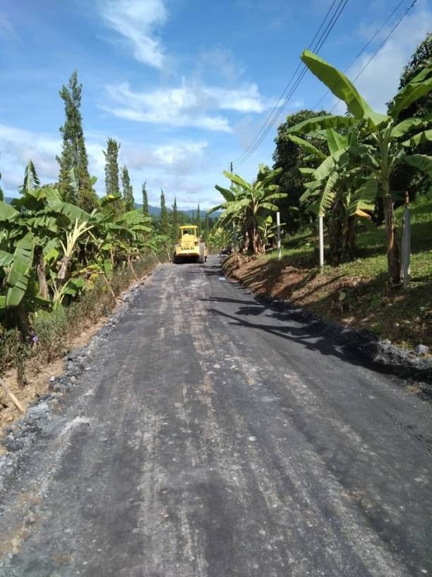 ขายด่วน 12 ล้าน 11-1-67 ตรว. สบเปิง แม่แตง ที่ดินสวย ติดภูเขาล้อมรอบ น้ำห้วยไหลตลอดปี โอบสองด้าน เดินทางจากสนามบินเชียงใหม่เพียง 30 นาที 