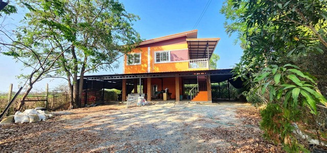 บ้าน สวนเอก 4 ห้องนอน 4 Bathroom 112 ตรว. 2300000 THB ใกล้ ทำเลดี ที่ดินห่างจากถนนลาดหลุมแก้ว-บางเลน เพียง 1.4 กิโลเมตร ใกล้โรงสีศรีพรกิจวัฒนา ตลาดน้ำลำพญา ตลาดน้ำไทรน้อย ที่ว่าการอำเภอไทรน้อย โรงพยาบาลไทรน้อย  ทำเลดีเยี่ยมๆ นครปฐม   