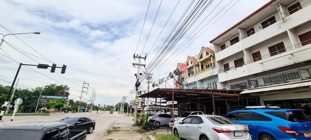 FOR SALE อาคาร -  3300000 THAI BAHT ใกล้กับ ทำเลดี อยู่ใกล้ตลาดโคกมะลิ ใกล้โลตัส 7-11 ใกล้สวนน้ำเดอะชาร์คและโมริคาเฟ่ ใกล้ซีเจเอ็กซ์เพรสสาขาตลาดนครหลวง ใกล้วัดเทพจันทร์ลอย ร้านอาหารมากมาย ใกล้ที่ว่าการอำเภอนครหลวง ใกล้ปราสาทนครหลวงพระนครศรีอยุธยา ใกล้สวนน้ำอยุธยาวอเตอร์ปาร์ค ใกล้แหล่งชุมชนมากมาย เข BIG SURPRISE