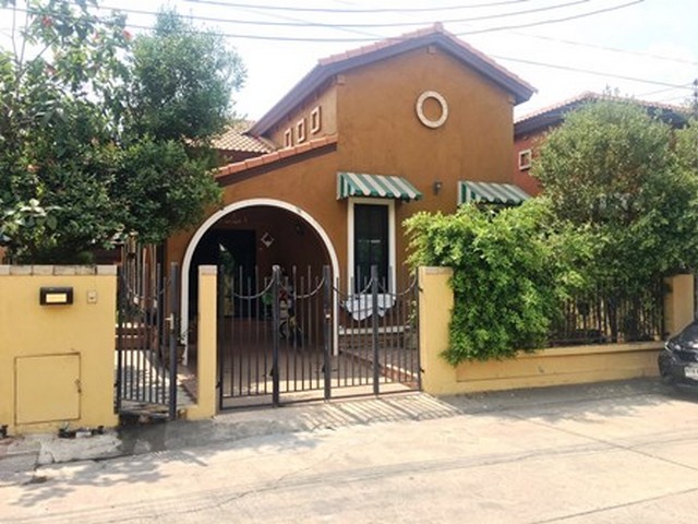 Sale บ้าน เดอะ พาลาซเซตโต้ พหลโยธิน กม.64 ขนาด = 41 ตาราง-วา 3 BEDROOM 2 น้ำ 2200000 thb ใกล้กับ กล้จุดขึ้น-ลงทางด่วนบางปะอิน-แจ้งวัฒนะ ทำเลศักยภาพ