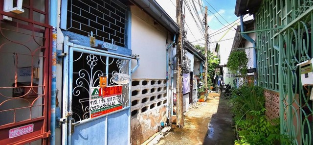 townhouse ไทยสมุทร 0 RAI 1 Ngan 29 Square Wah 2 BEDROOM 1 BATHROOM 450000 - ไม่ไกลจาก ใกล้โรงเรียนประเสริฐอิสลาม โรงพยาบาลกรุงไทย โรงเรียนสวนกุหลาบวิทยาลัยนนทบุรี ไทวัสดุแจ้งวัฒนะ อิมแพคอารีน่าเมืองทองธานี เซ็นทรัลพลาซ่าแจ้งวัฒนะ ร้านครัวริมน้ำ เดอะวินเทจ ถูกและดี นนทบุรี   