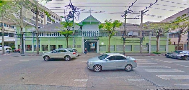 ให้เช่า โชว์รูม โรงแรม เจริญกรุง MRT หัวลำโพง 1กม. ท่าเรือสี่พระยา 500 เมตร  สีลม 2ไร่ 3,600ตรม. ทำธุรกิจ ทำเลทอง 50นอน มีพื้นที่จอดรถ