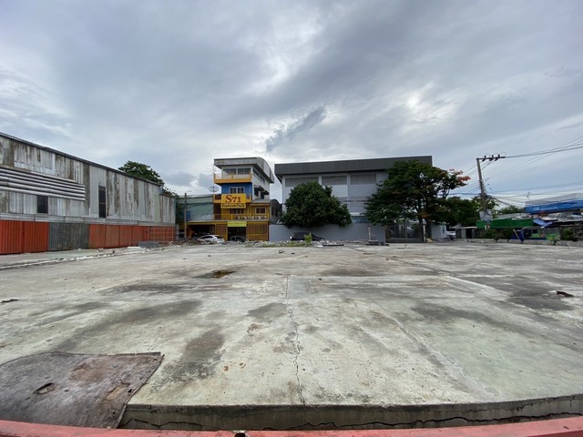 ขายที่ดินเปล่า เนื้อที่ 250 ตารางวา สวยมากถมแล้ว ลาดพร้าว กรุงเทพ