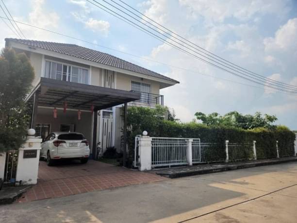 ขายด่วน 3.3 ล. 66 ตรว. กาญจน์กนกวิลล์ 12 แม่ริม บ้าน 2 ชั้น วิวภูเขา และทุ่งนา หลังริมสุด เนื้อที่เยอะ เฟอร์นิเจอร์ครบ พร้อมเข้าอยู่ได้เลย