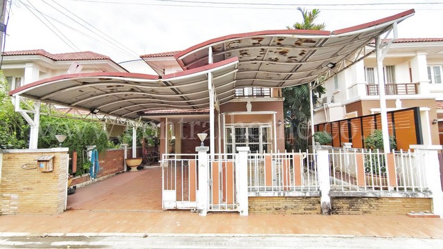 P1 บ้านเดี่ยว นาราวัลย์ เอกชัย สภาพดีพร้อมอยู่ จ.สมุทรสาคร