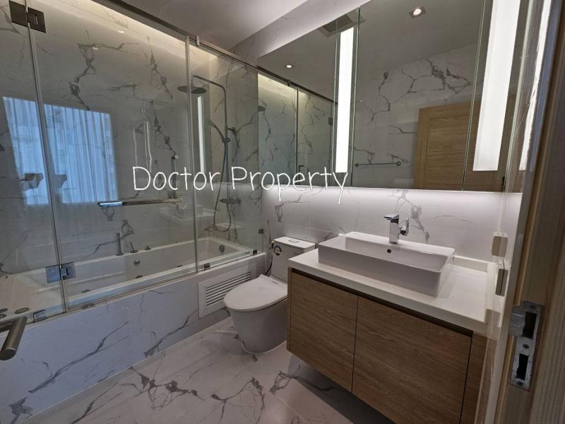 A Renovated Residence for Sale One Bedroom with Partial furnished, Eight Thonglor Residence  Area Usable 46.56 SQ.M.