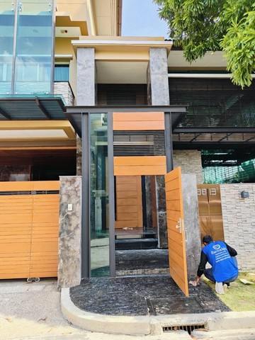 ขายบ้านเดี่ยว 3 ชั้น โครงการแกรนด์ บางกอก บูเลอวาร์ด เกษตร-นวมินทร์ ตรงข้ามอนุบาลเลิศหล้า เกษตร -นวมินทร์