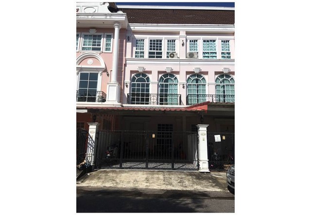 ขายทาวน์เฮ้าส์ เดอะเเกรนด์ซิตี้ ปาร์ค ต.กระบี่ใหญ่ อ.เมืองกระบี่ จ.กระบี่   PGKBI630004