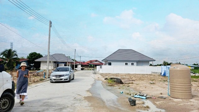 เปิดขายที่ดินแบ่งล๊อค ​ เพียง​ 4​ แปลงเท่านั้น พานทอง​อมตะหนองหงส์​ชลบุรี​เฟส​ 7​ 8​ 9​ 10